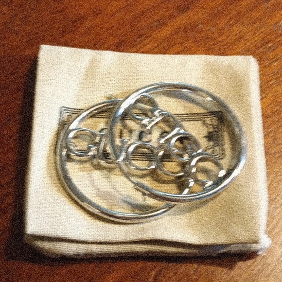 Authentic Gucci Metallic Silver Logo Hoop Earrings - Picture 5 of 5